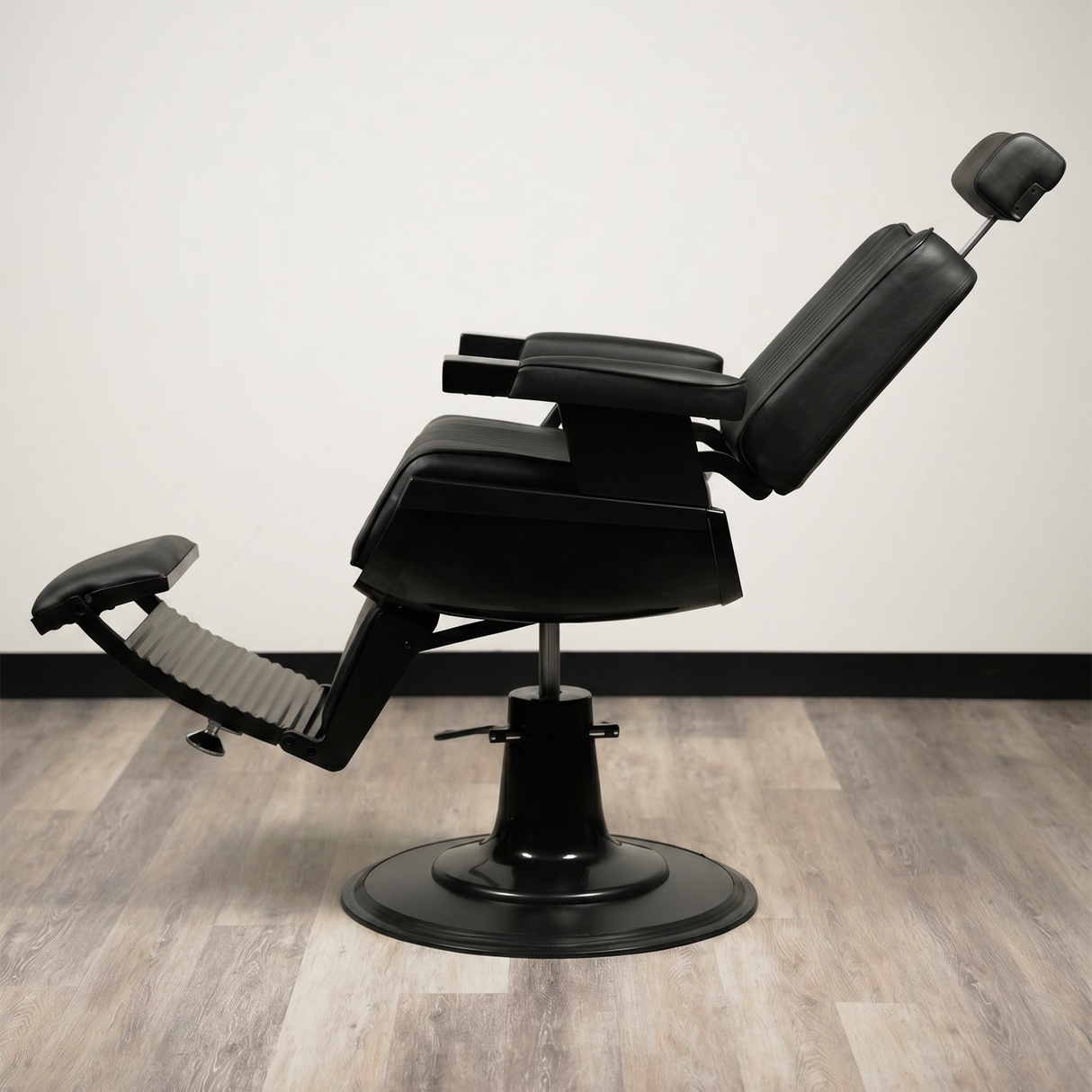 Jabal Barber Chair