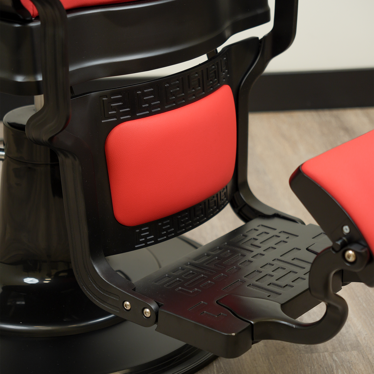 Sultan Barber Chair - Red