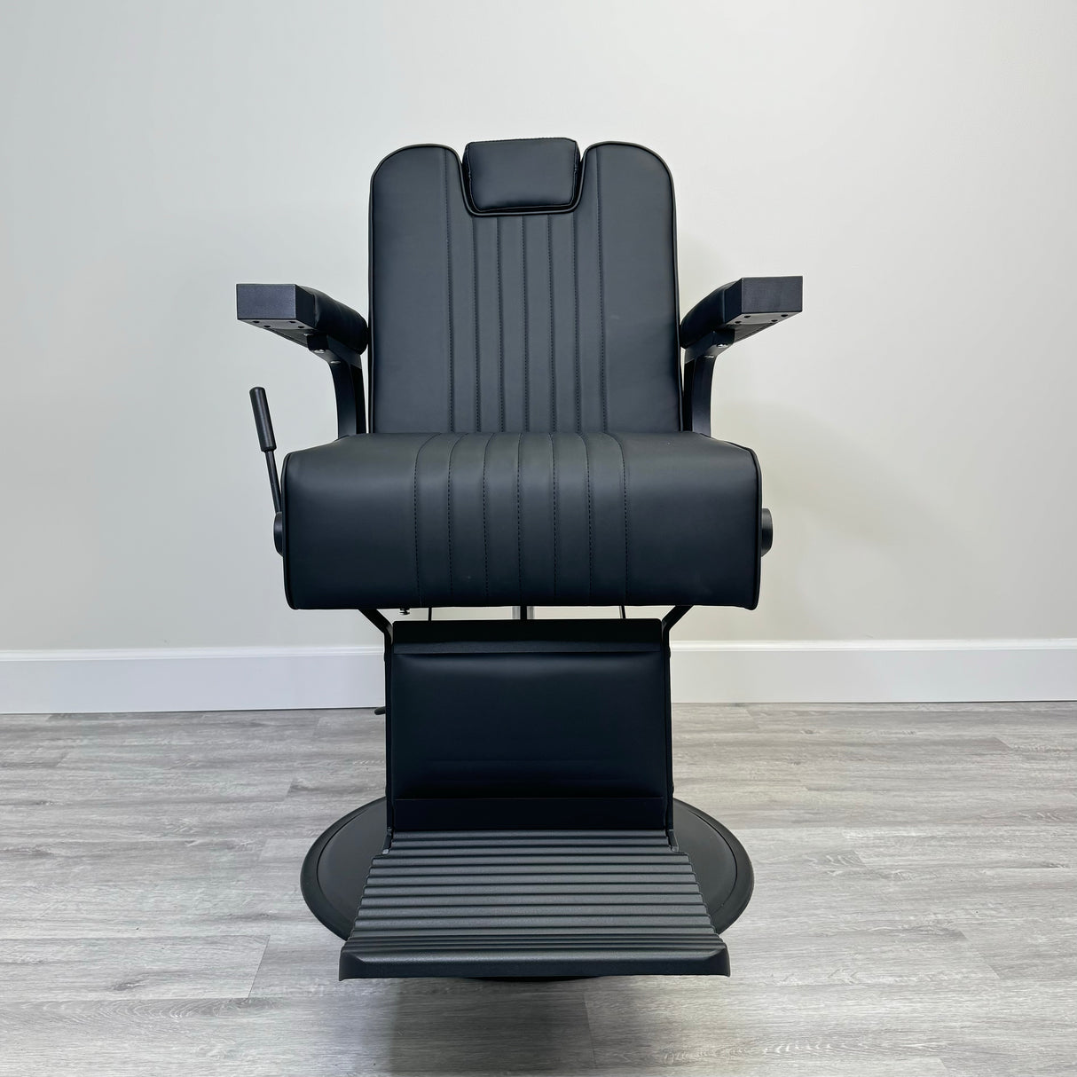Vanguard Barber Chair