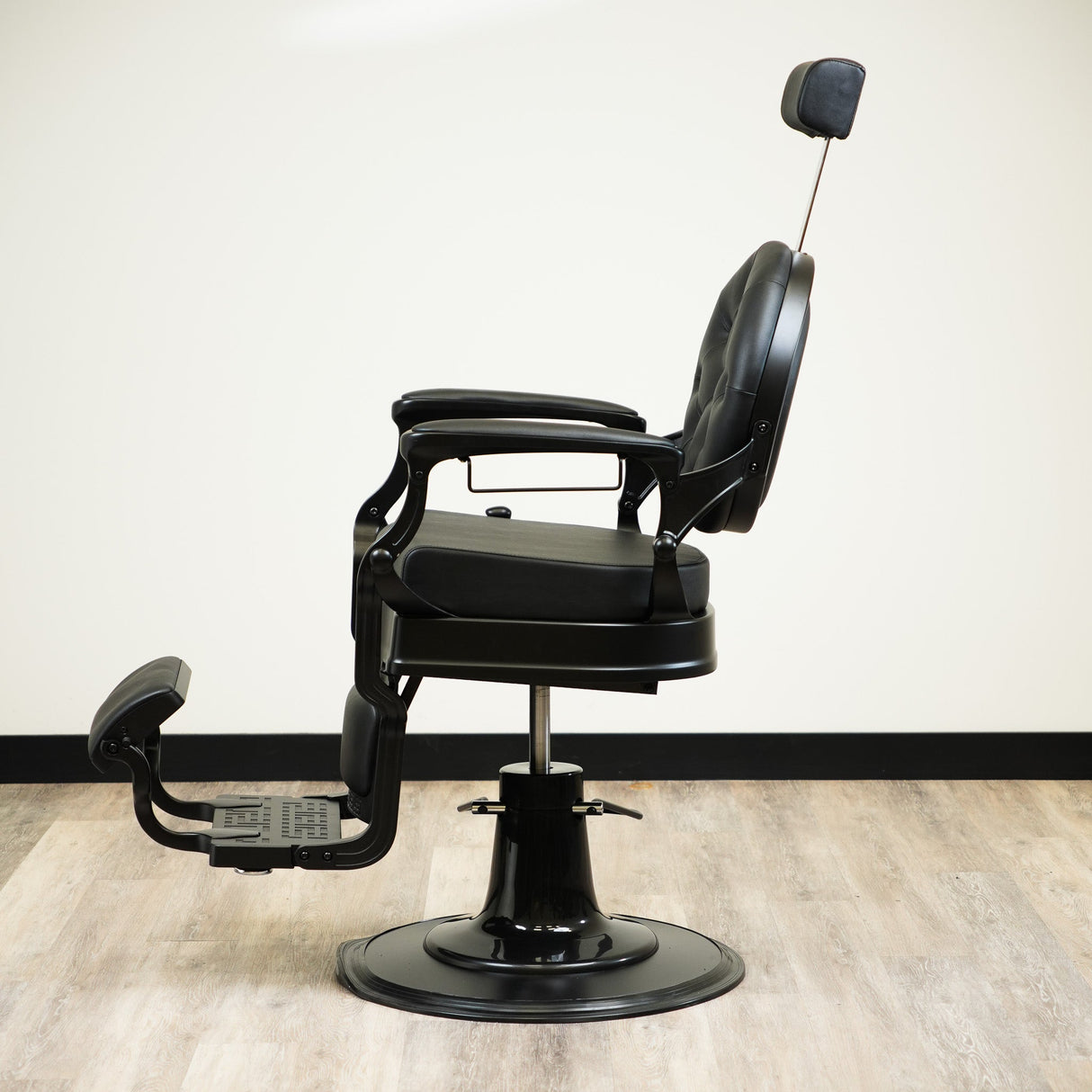 Sultan Barber Chair - Black