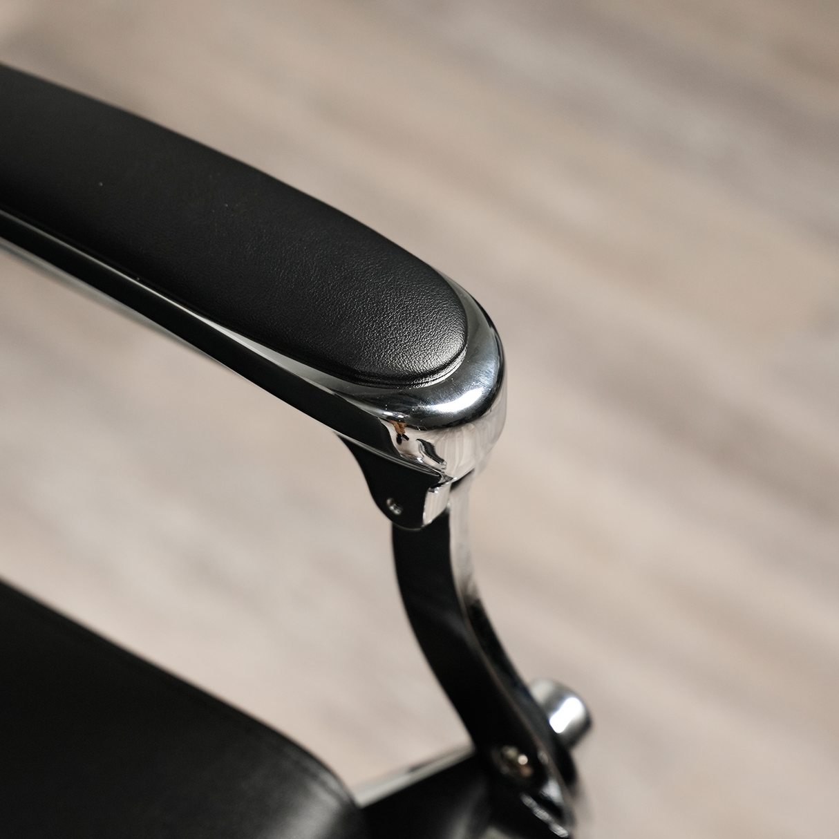 Zafir Barber Chair