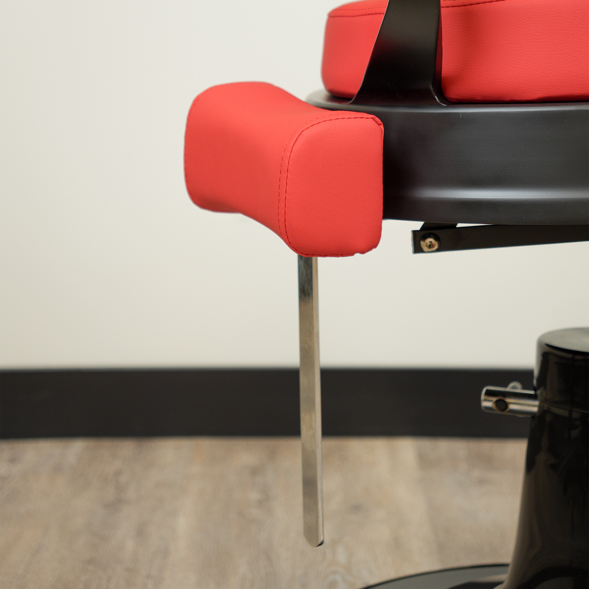 Sultan Barber Chair - Red