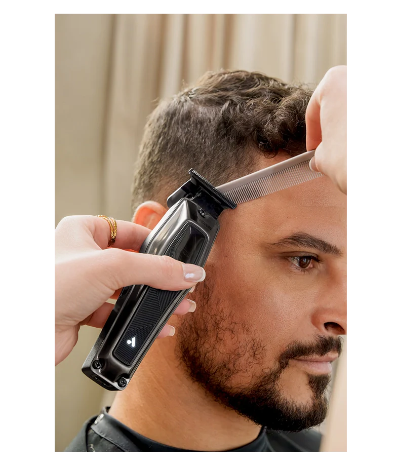 Andis Recon Trimmer Black Chrome