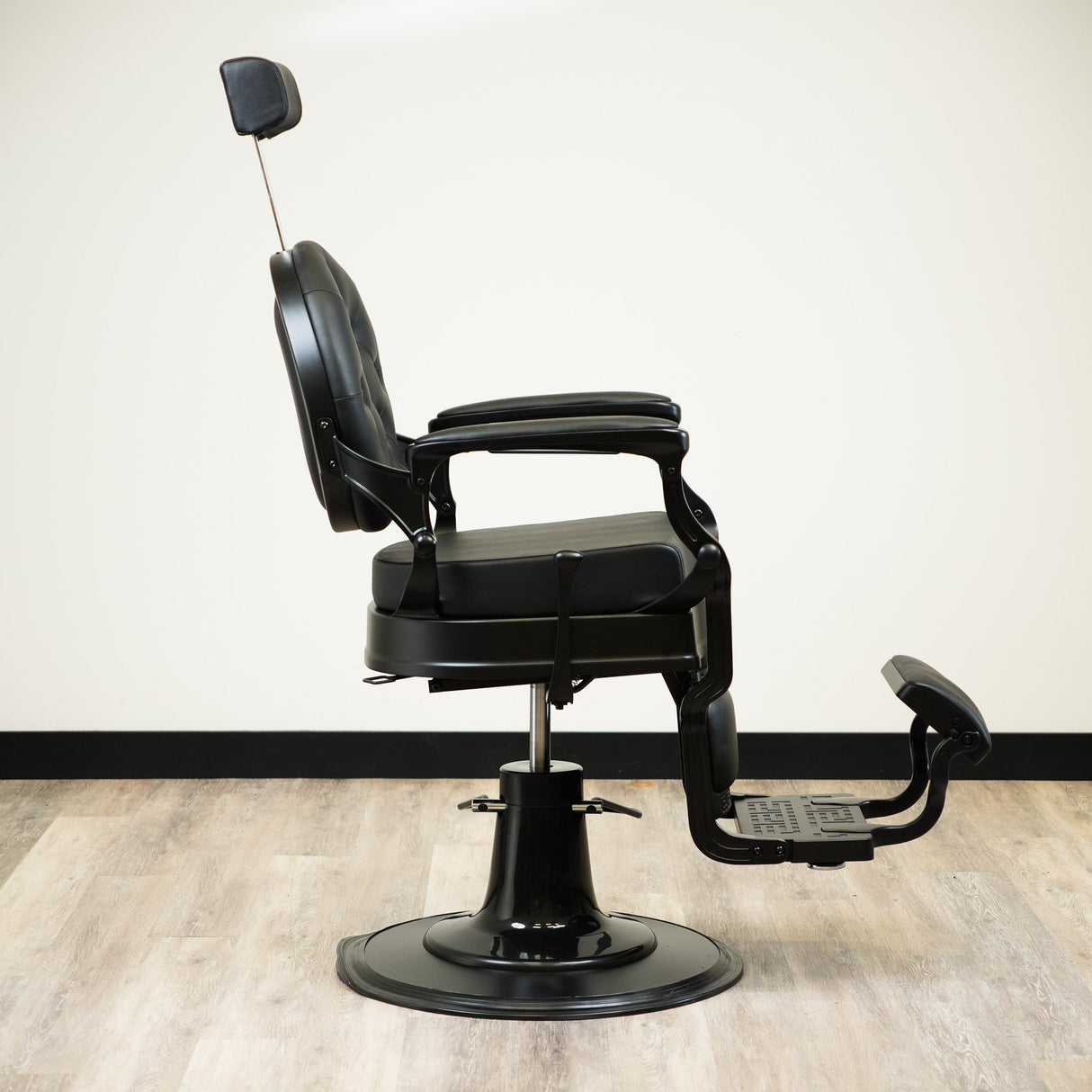 Sultan Barber Chair - Black
