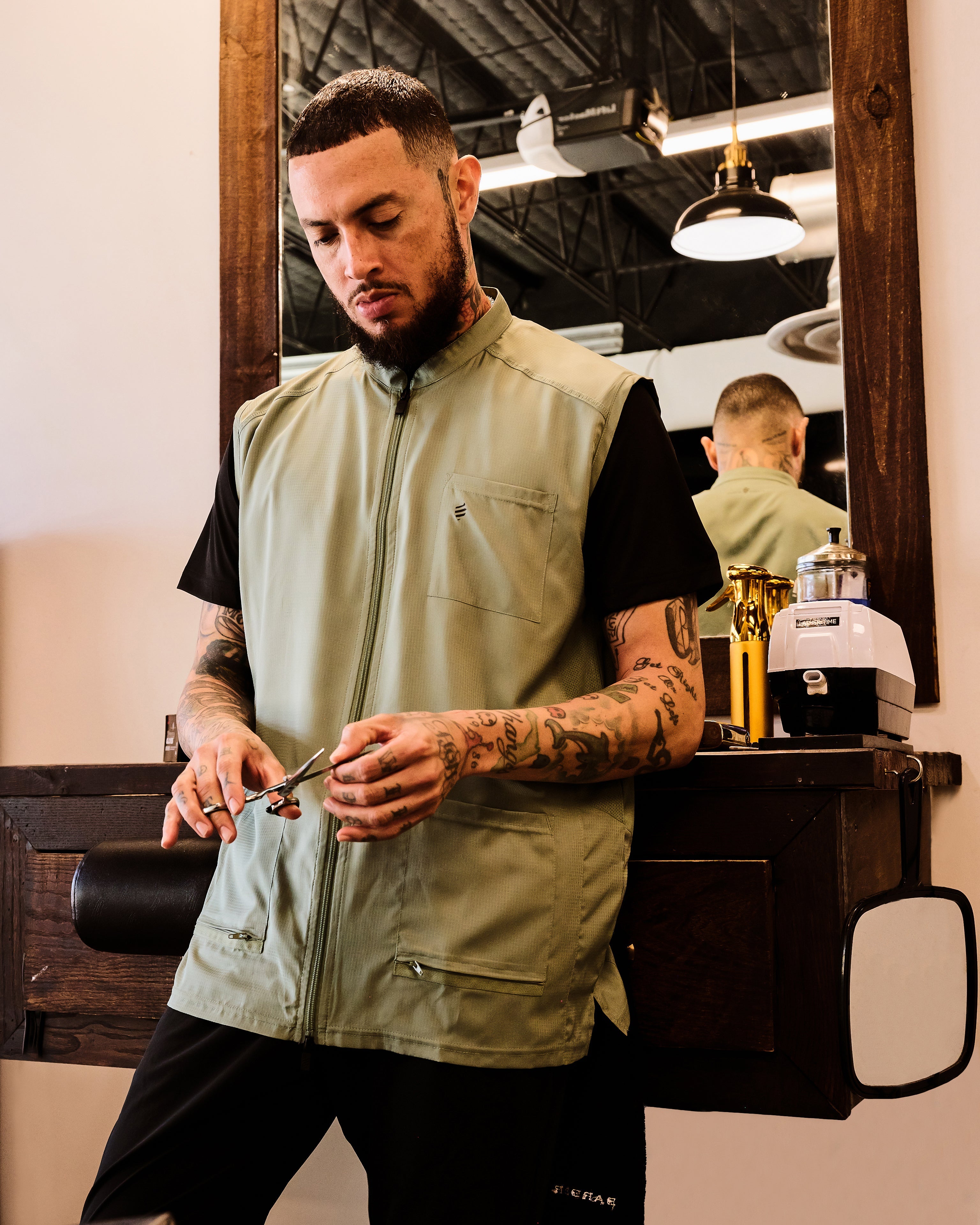 Barber Strong The Barber Vest Army Green S