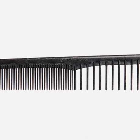 Beuy Pro Cutting Comb #107 - Carbon